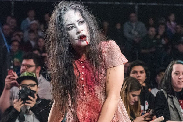 Su Yung IMPACT Wrestling crowd