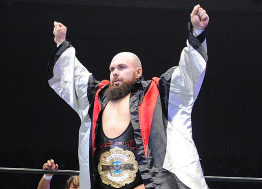 Michael Elgin