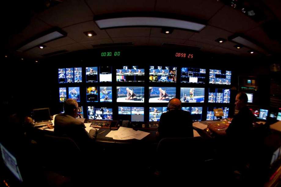WWE TV Ratings Truck