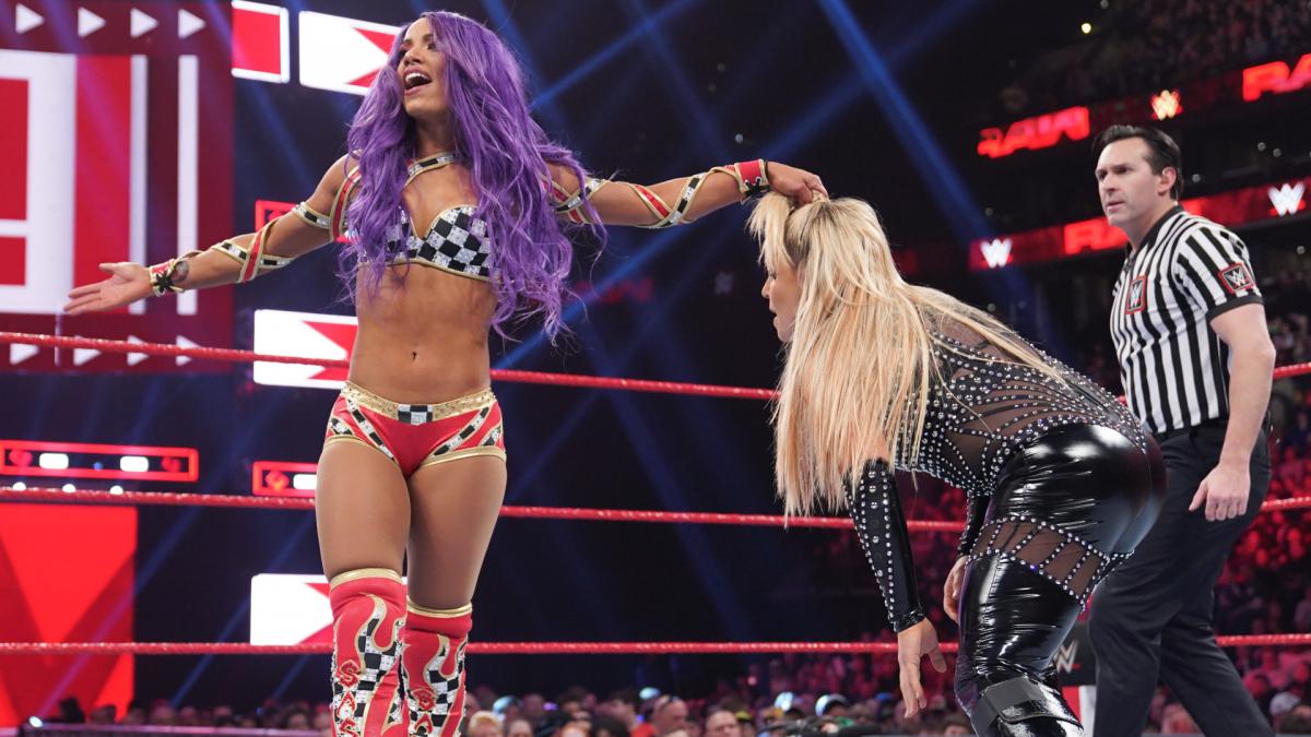 Sasha Banks WWE Raw