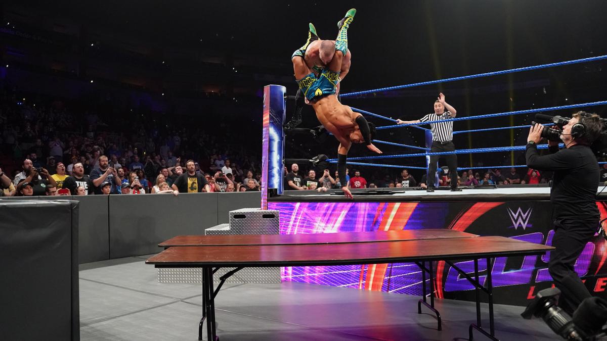 WWE 205 Live Akira Tozawa Mike Kanellis