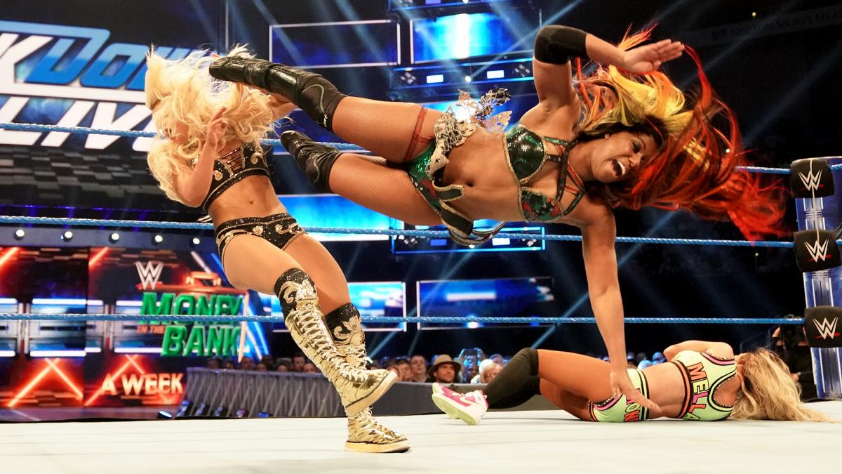 WWE Smackdown Ember Moon Mandy Rose
