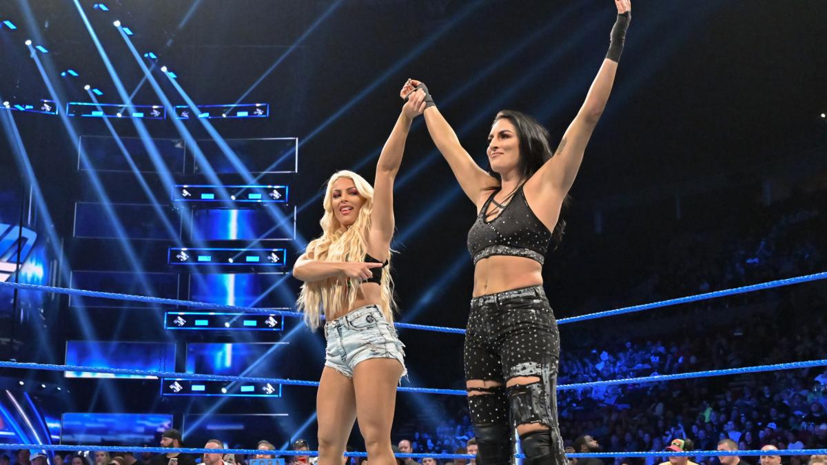 WWE Smackdown Mandy Rose Sonya Deville 2