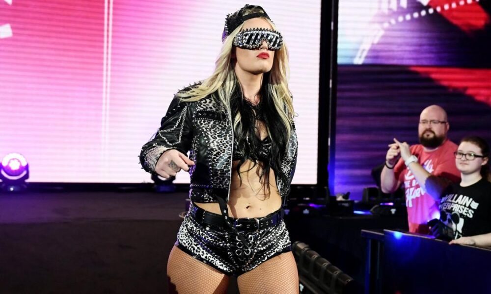 Toni Storm WWE NXT