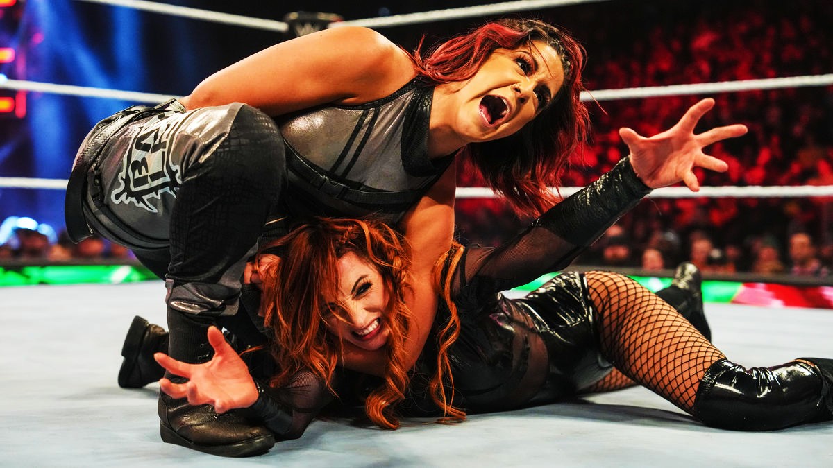 WWE Monday Night Raw Becky Lynch Bayley